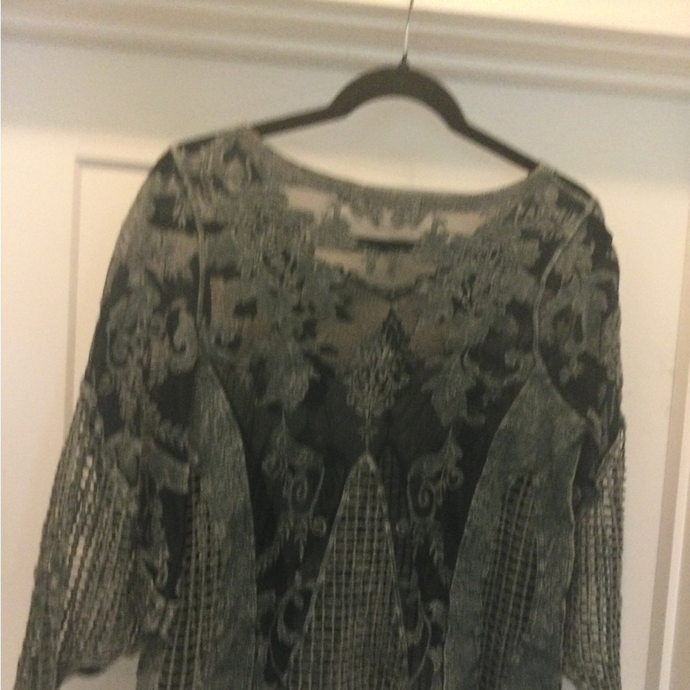 Elegant Black and Olive Green Lace Women's Top - Picture 3 of 3